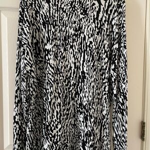 Liz Claiborne Monochrome Patterned Tunic